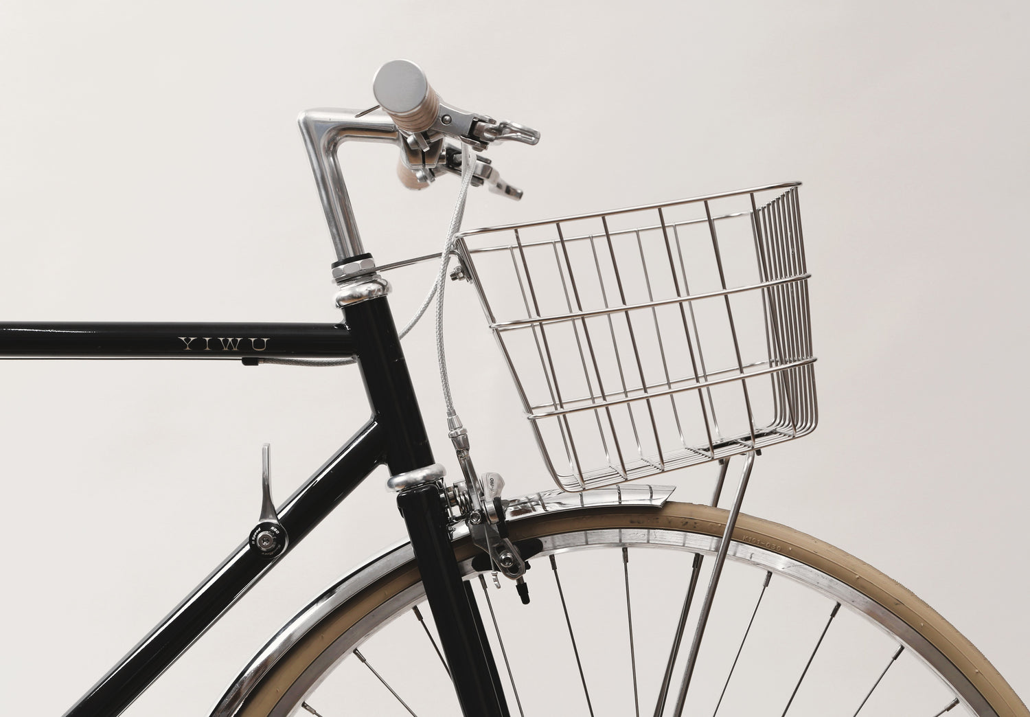 Need your bike for your weekly shopping? Commuting to work? Picnic with your loved ones? Our OVO basket is specifically designed for the YIWU bike, so you never need to worry about space anymore.