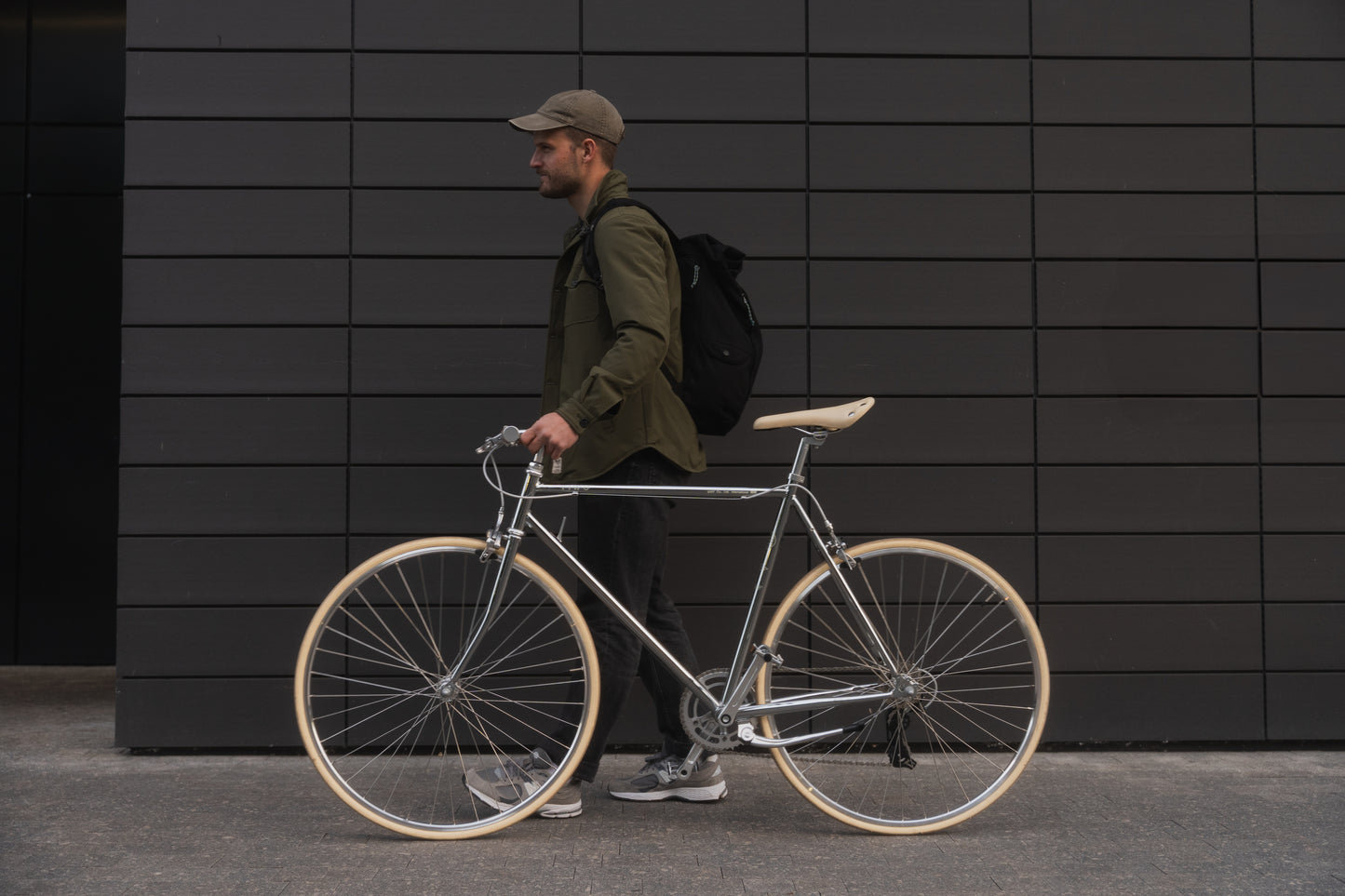 Black Friday Bundle: 8-Gang YIWU Chrome Fahrrad mit Zubehör